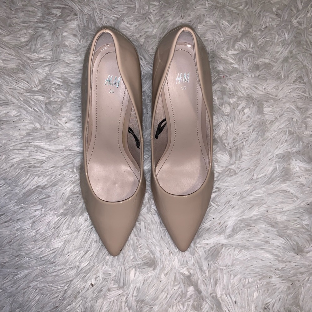H&M Nude Pumps